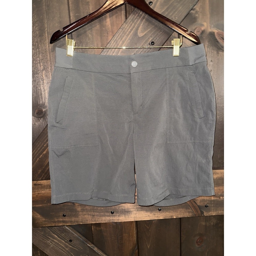 Athleta Shorts Women's Olive Green Size 14 Stretch Shorts With Zipper Pockets